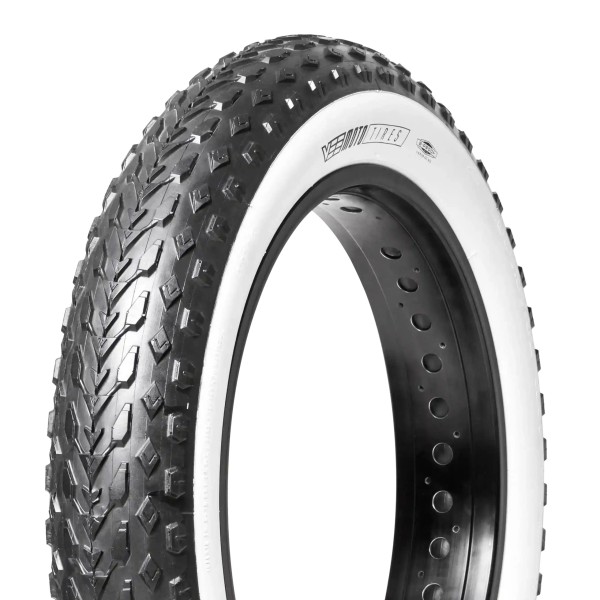 Un pneu Fat Bike 20x4.0 à flancs blancs pour un look rétro, une accroche fiable et une structure renforcée. Idéal tout-terrain et urbain.