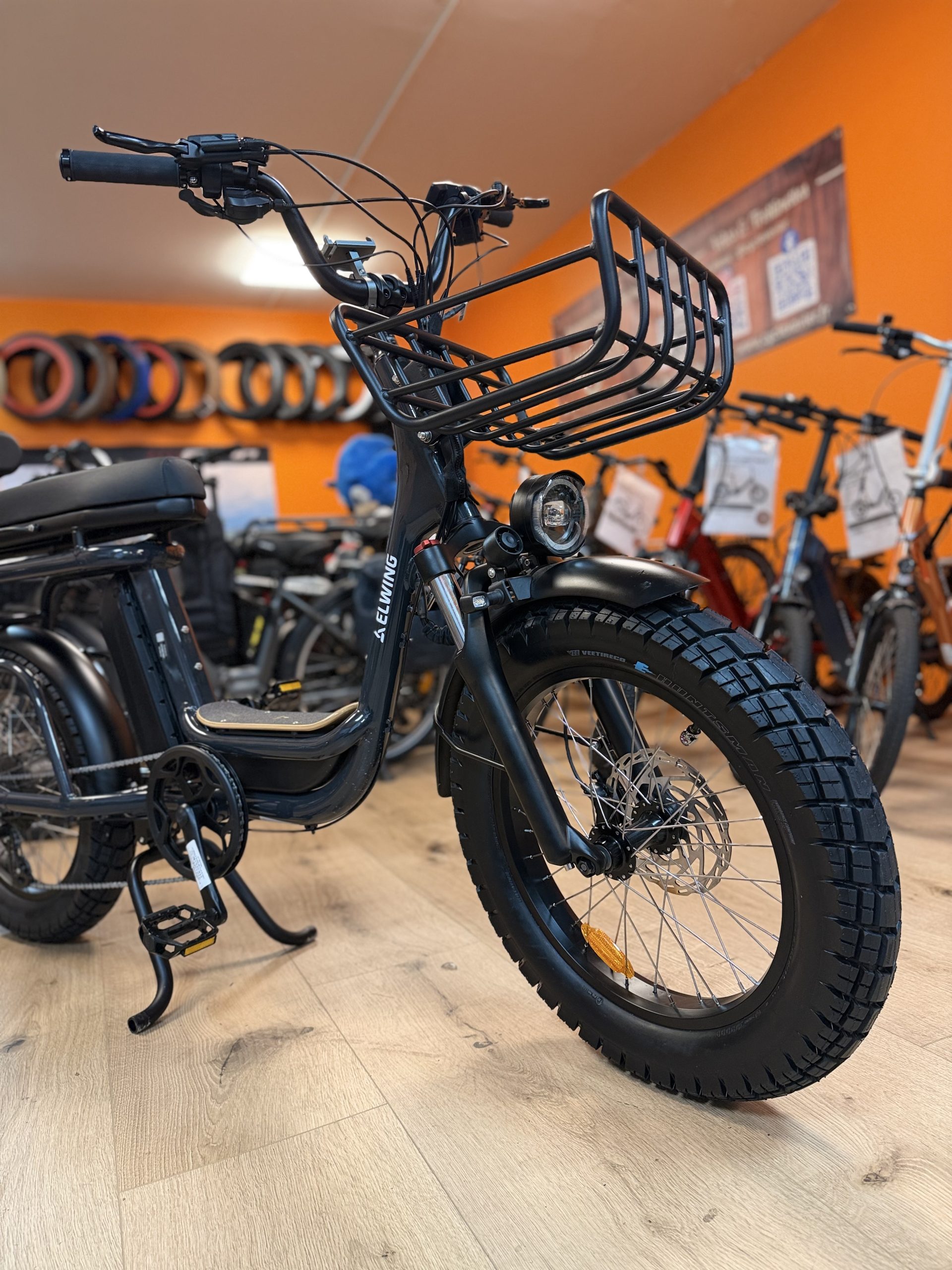 Pneu fat bike 20x4 Huntsman VEE Tire – Vue profil